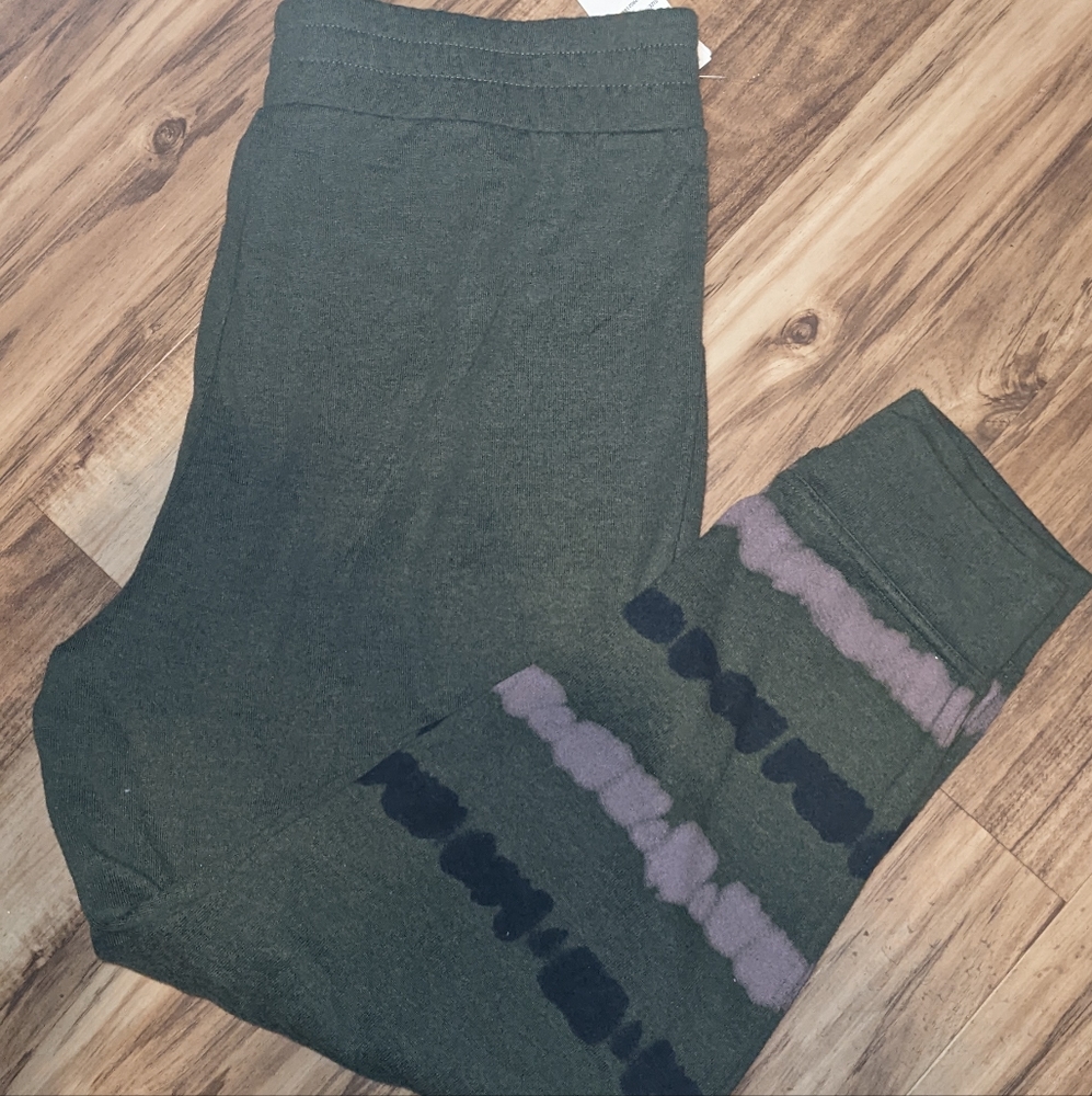 Jessica Simpson green earth print knit joggers size XL NWT